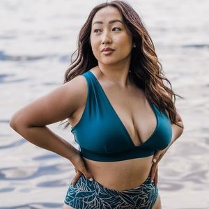 “Vita” deep V blue top, Wild Isles Swim